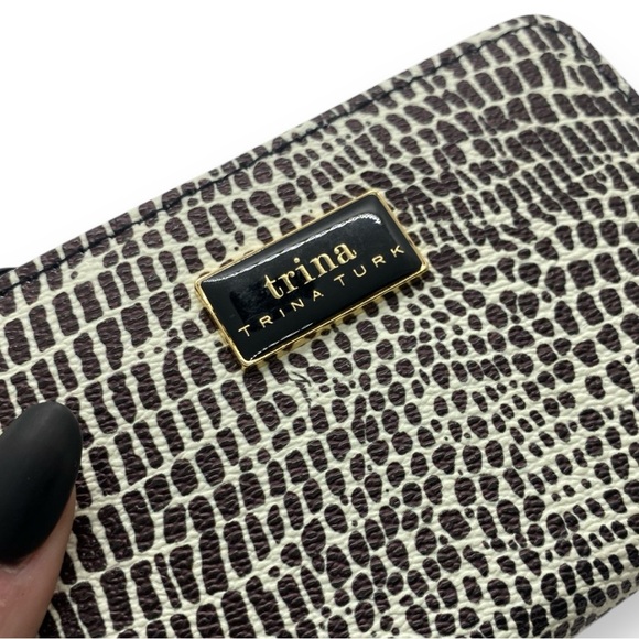 Trina Turk Monochrome Croc Embossed Small Zip Around Vegan Leather Wallet - Picture 9 of 11